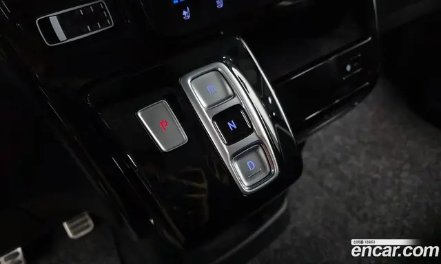 Hyundai Staria 2023 2.2 автомат (гидро), миниатюра 12