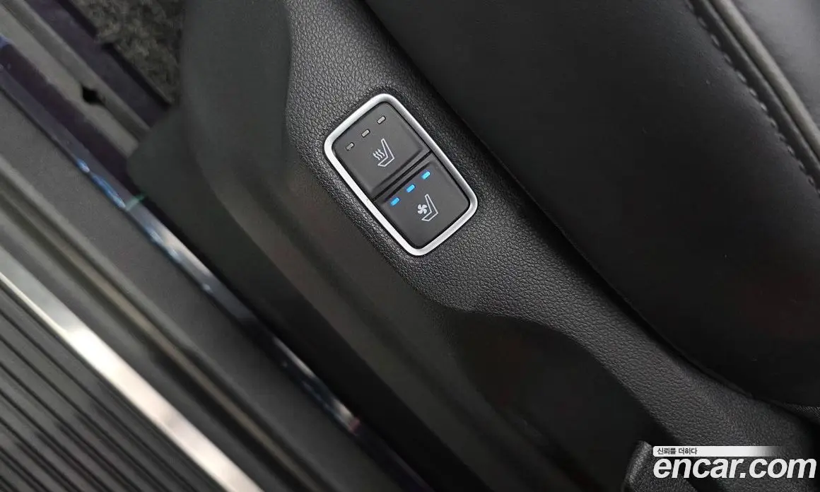 Hyundai Staria 2023 2.2 автомат (гидро), фото 25