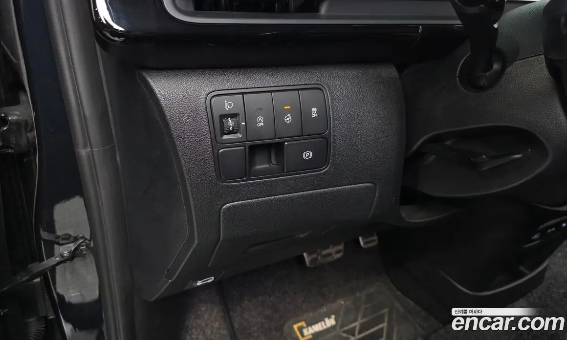 Hyundai Staria 2023 2.2 автомат (гидро), фото 30