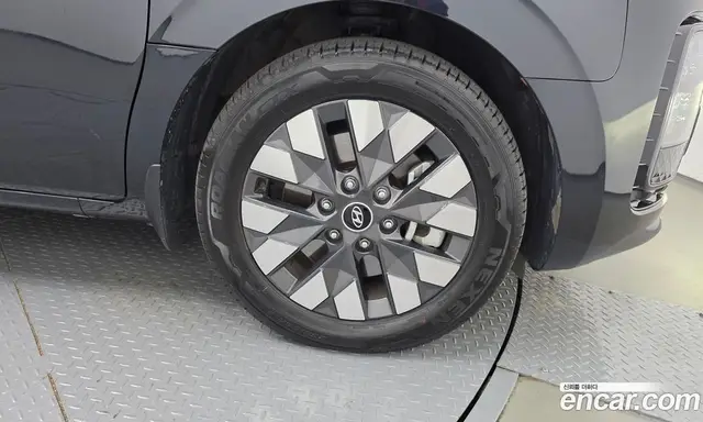 Hyundai Staria 2023 2.2 автомат (гидро), миниатюра 7
