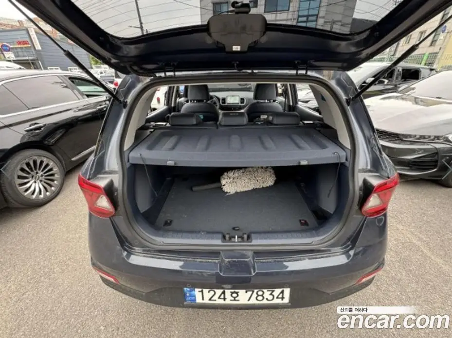 Hyundai Venue 2022 1.6 автомат (гидро), фото 7