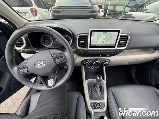 Hyundai Venue 2022 1.6 автомат (гидро), миниатюра 10