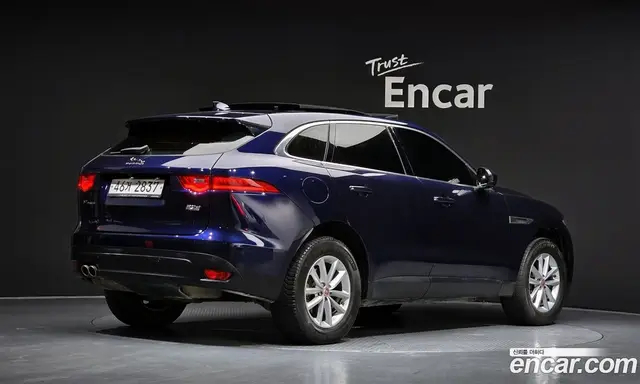 Jaguar F-Pace 2017 2.0 автомат (гидро), миниатюра 2