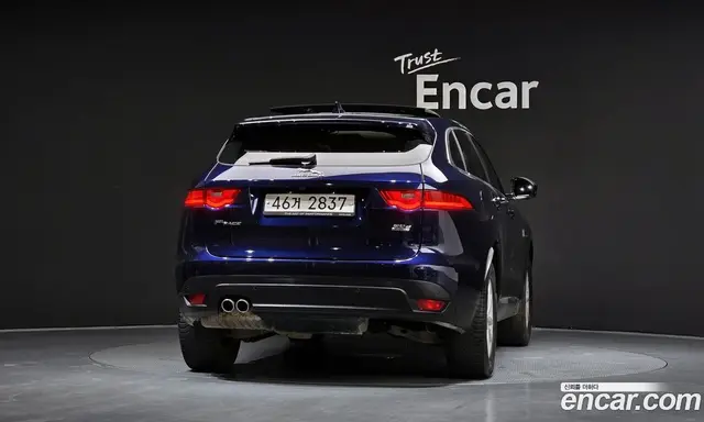 Jaguar F-Pace 2017 2.0 автомат (гидро), миниатюра 4