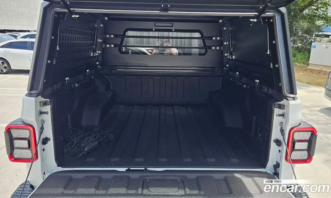 Jeep Gladiator 2022 3.6 автомат (гидро), фото 26