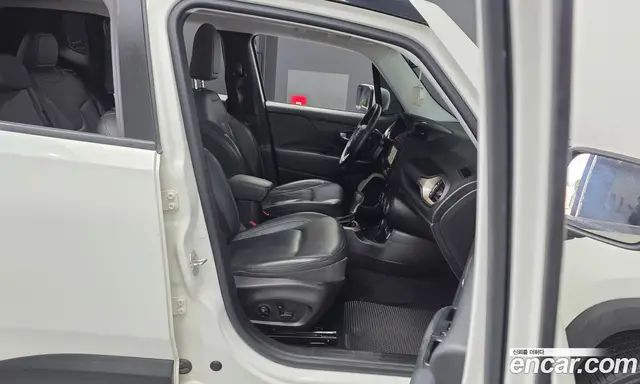 Jeep Renegade 2015 2.0 автомат (гидро), миниатюра 11