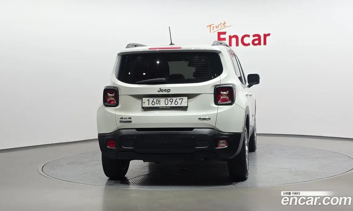 Jeep Renegade 2015 2.0 автомат (гидро), фото 4