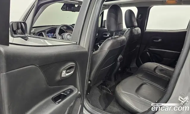 Jeep Renegade 2019 2.4 автомат (гидро), миниатюра 11