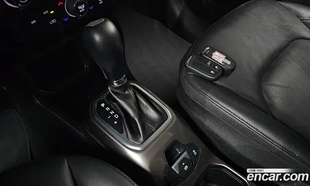 Jeep Renegade 2019 2.4 автомат (гидро), миниатюра 9