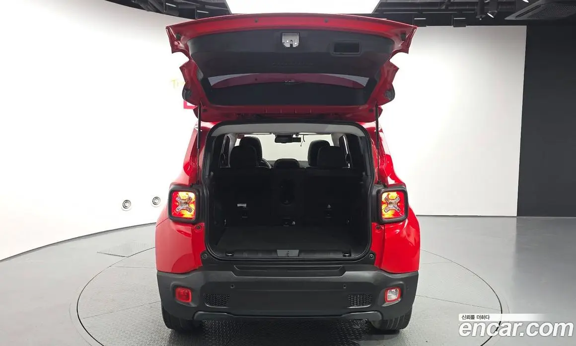 Jeep Renegade 2022 1.3 автомат (гидро), фото 20