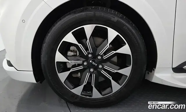 Kia Carnival 2022 2.2 автомат (гидро), миниатюра 5