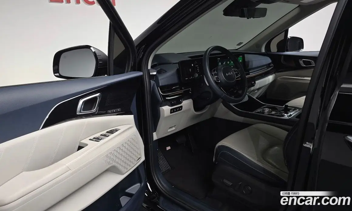 Kia Carnival 2024 1.6 автомат (гидро), фото 12