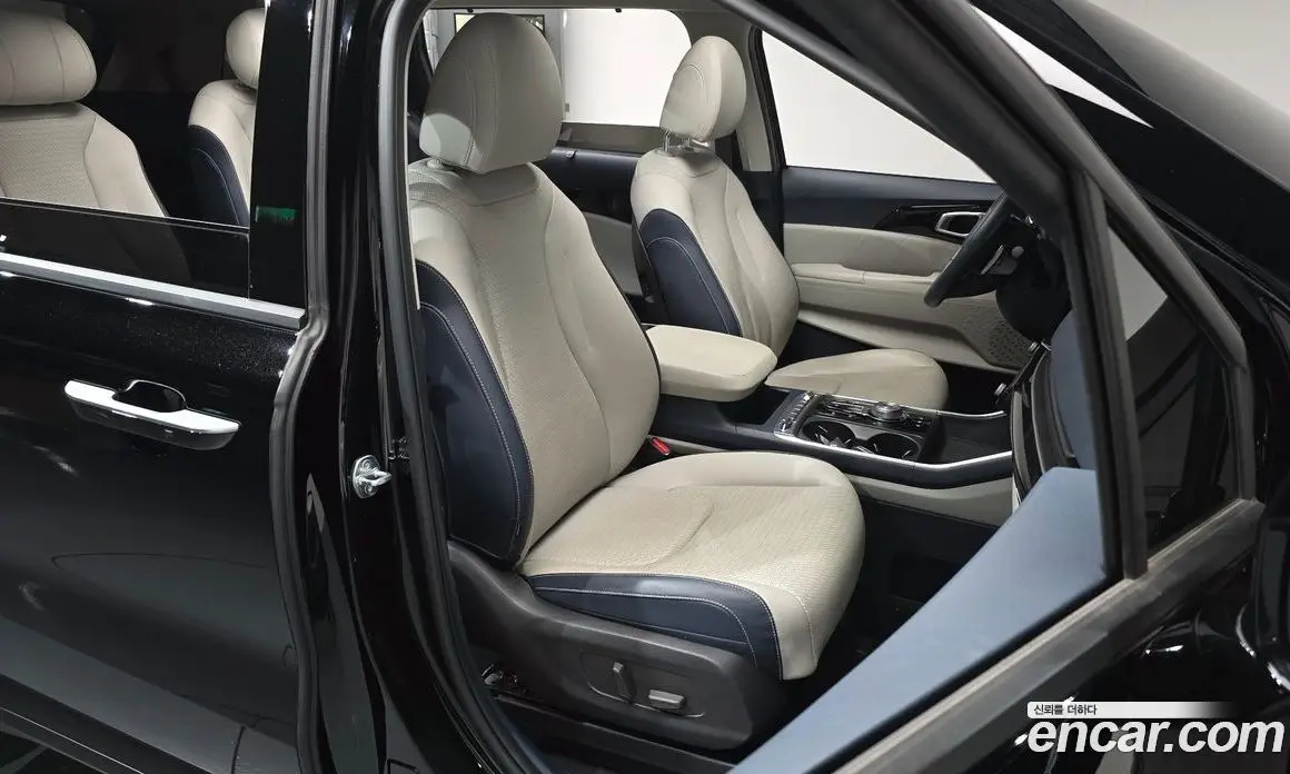 Kia Carnival 2024 1.6 автомат (гидро), фото 15