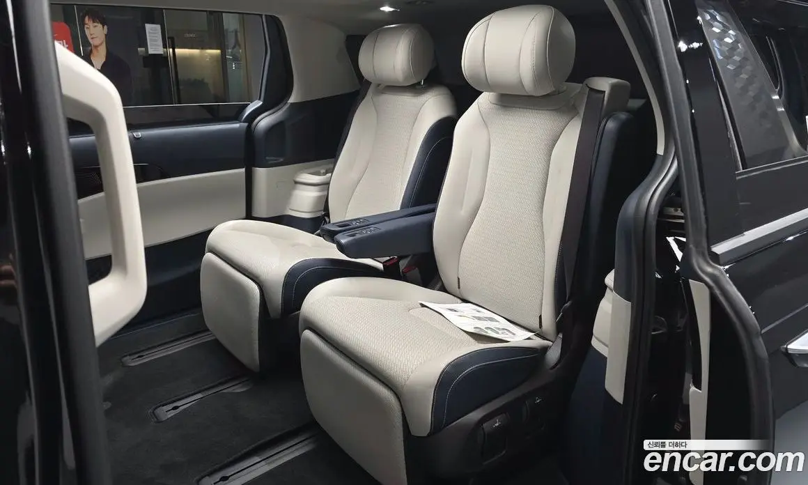 Kia Carnival 2024 1.6 автомат (гидро), фото 17
