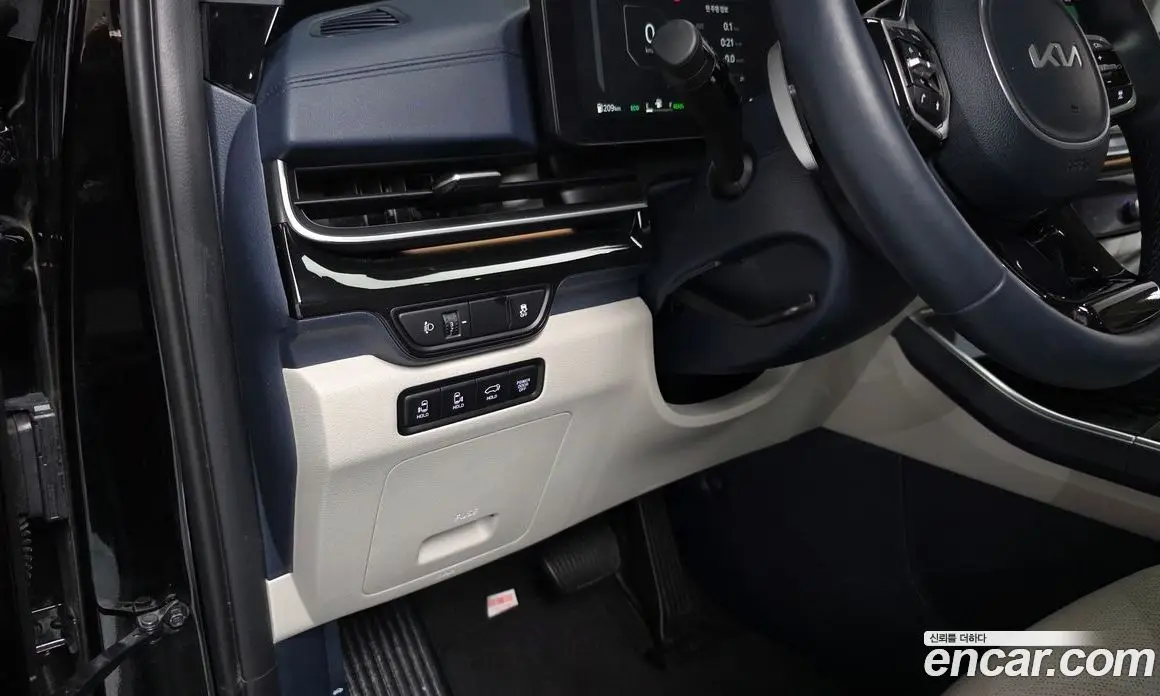 Kia Carnival 2024 1.6 автомат (гидро), фото 18