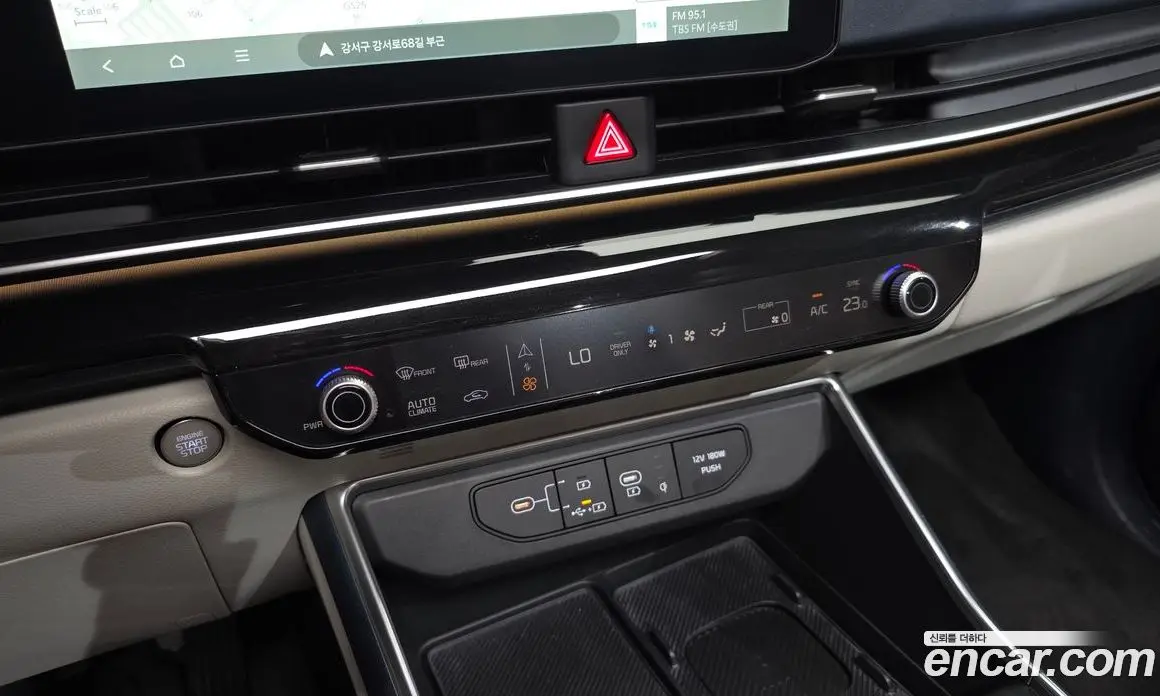 Kia Carnival 2024 1.6 автомат (гидро), фото 22