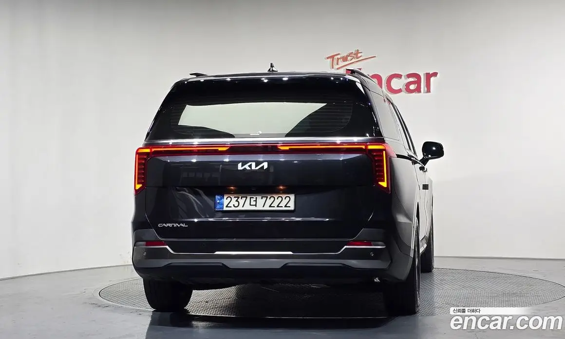 Kia Carnival 2024 2.2 автомат (гидро), фото 4