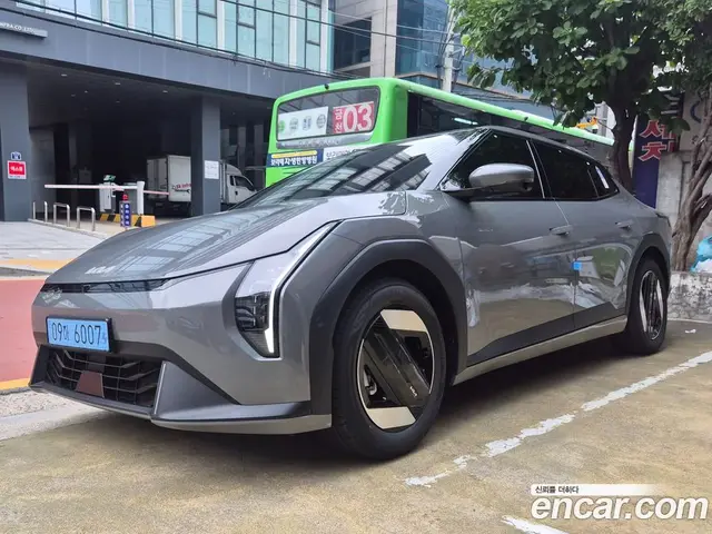 Kia EV4 2025 автомат (гидро), миниатюра 2 Kia EV4 2025 автомат (гидро), миниатюра 2