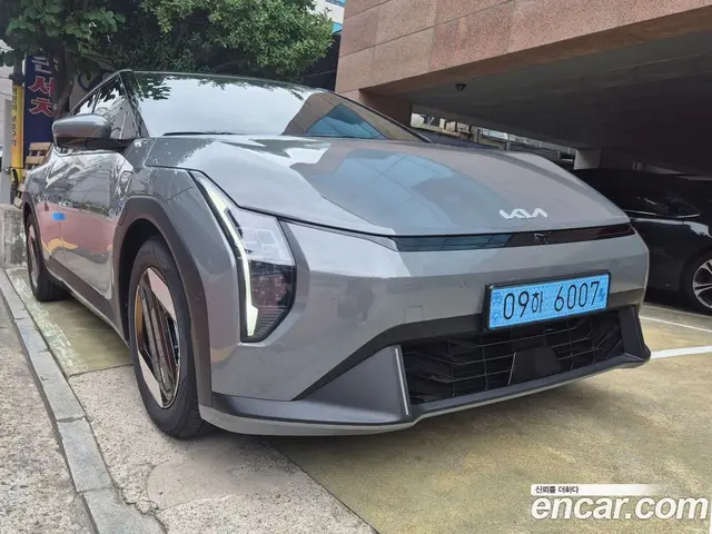 Kia EV4 2025 автомат (гидро), миниатюра 3 Kia EV4 2025 автомат (гидро), миниатюра 3