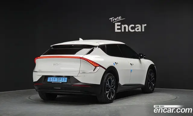 Kia EV6 2022 11.0 автомат (гидро), миниатюра 2