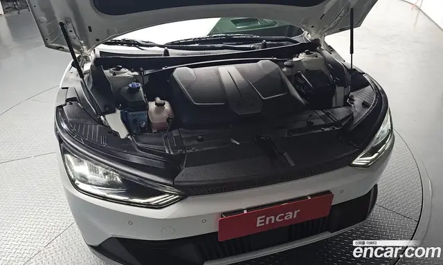 Kia EV6 2022 11.0 автомат (гидро), миниатюра 6
