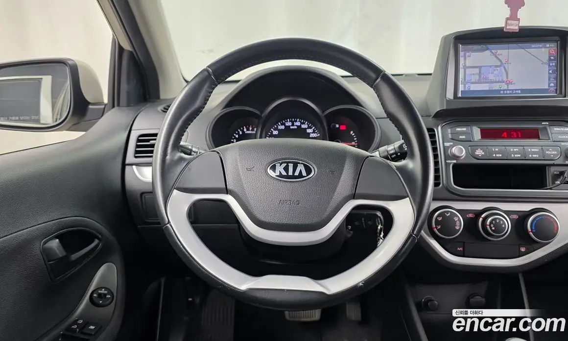 Kia Morning 2012 1.0 автомат (гидро), фото 12