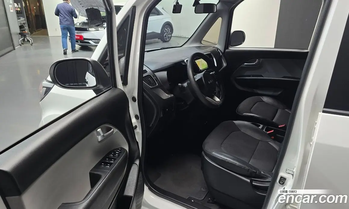 Kia Ray 2022 1.0 автомат (гидро), фото 13