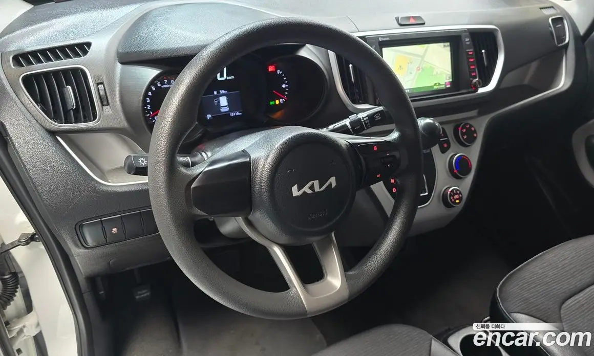 Kia Ray 2022 1.0 автомат (гидро), фото 18