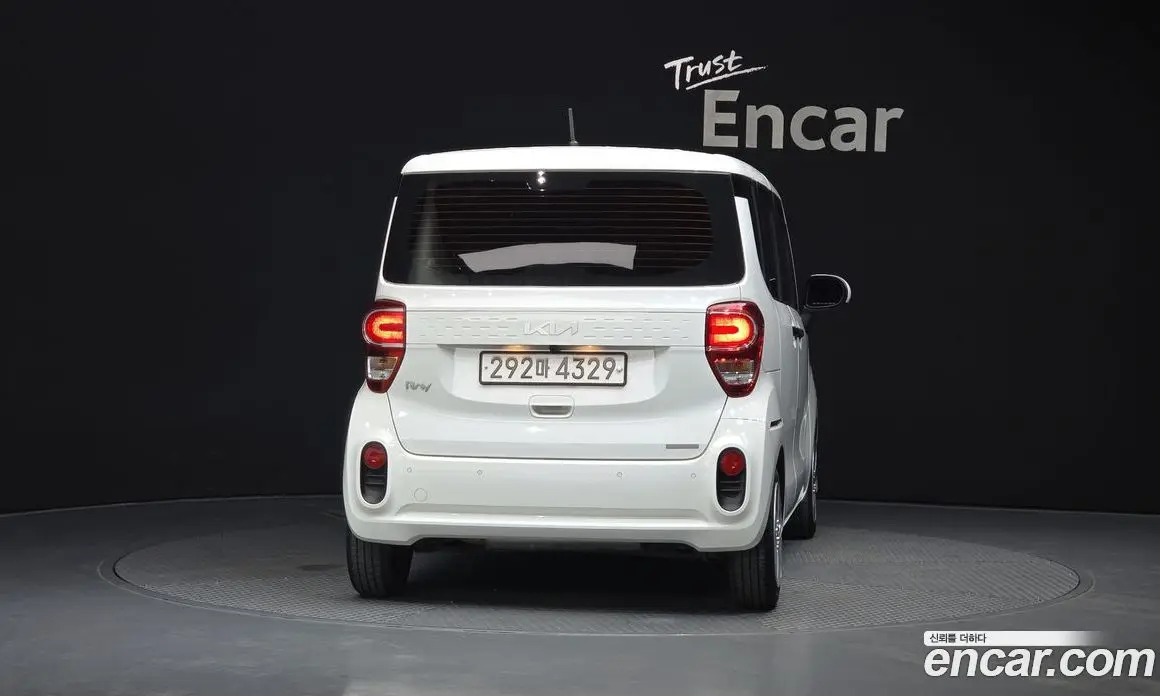 Kia Ray 2022 1.0 автомат (гидро), фото 4