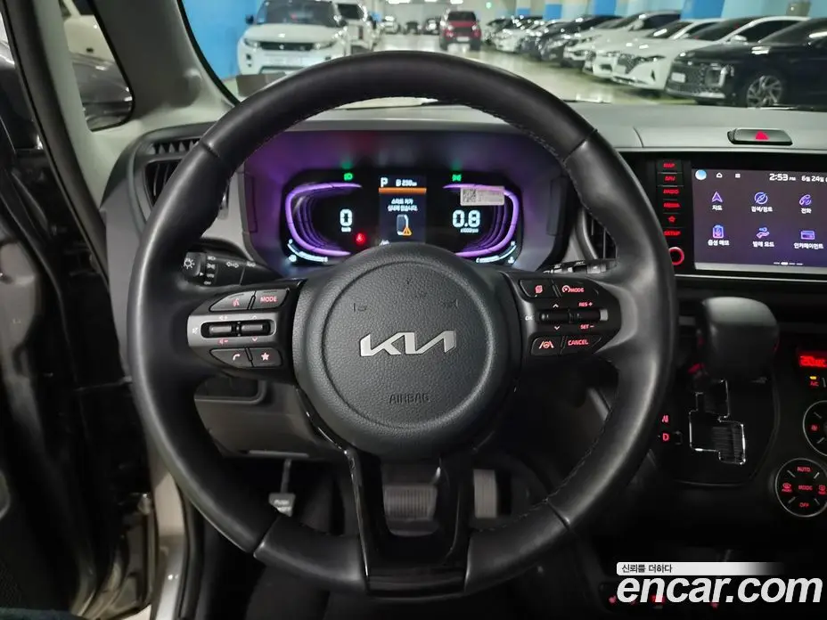 Kia Ray 2023 1.0 автомат (гидро), фото 13