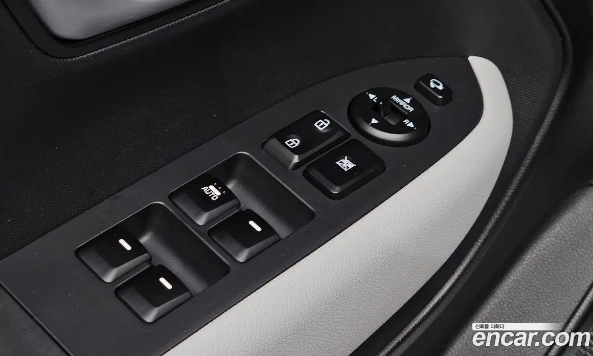 Kia Ray 2023 1.0 автомат (гидро), фото 26