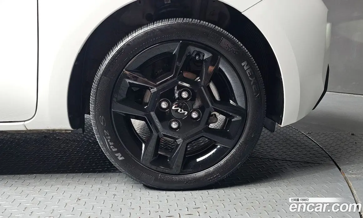 Kia Ray 2023 1.0 автомат (гидро), фото 6