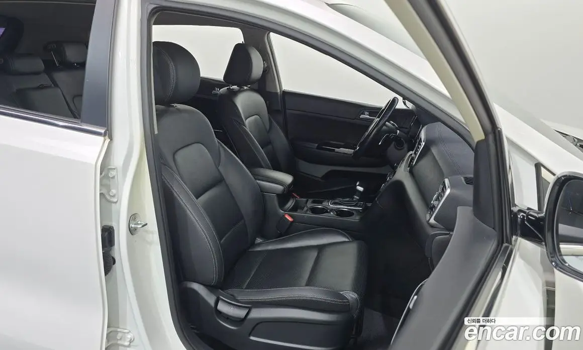 Kia Sportage 2017 2.0 автомат (гидро), фото 16