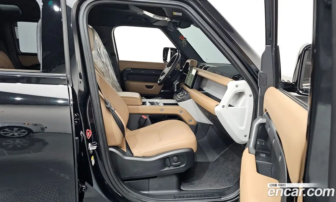 Land Rover Defender 2025 2.0 автомат (гидро), фото 16
