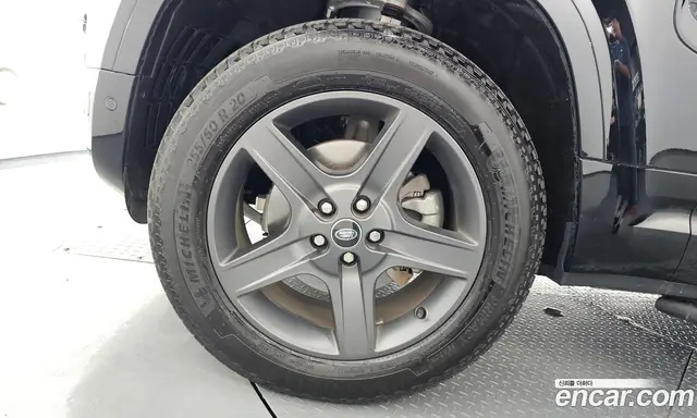 Land Rover Defender 2025 2.0 автомат (гидро), миниатюра 5