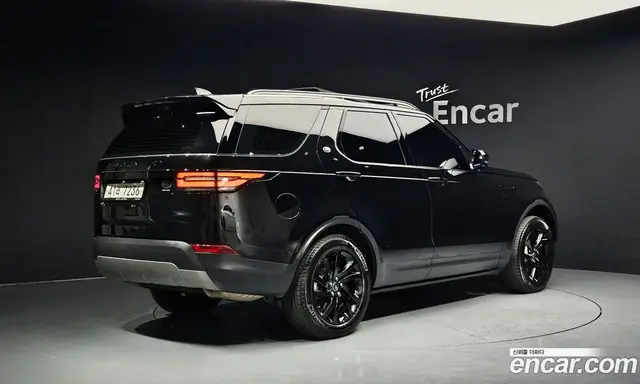 Land Rover Discovery 2019 3.0 автомат (гидро), миниатюра 2