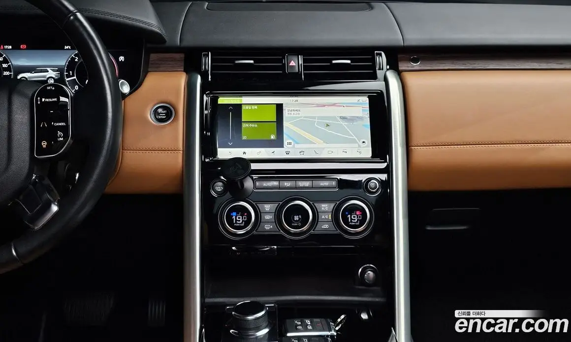 Land Rover Discovery 2019 3.0 автомат (гидро), фото 21