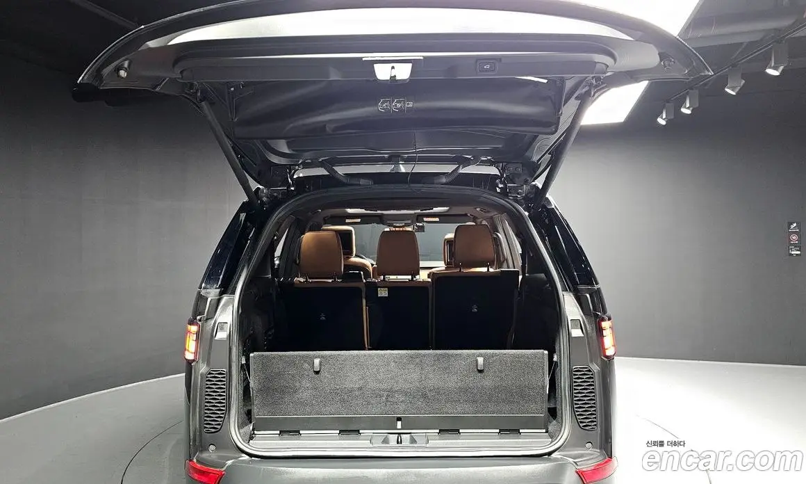 Land Rover Discovery 2019 3.0 автомат (гидро), фото 26