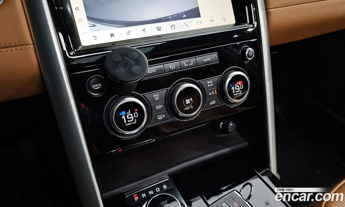 Land Rover Discovery 2019 3.0 автомат (гидро), фото 28