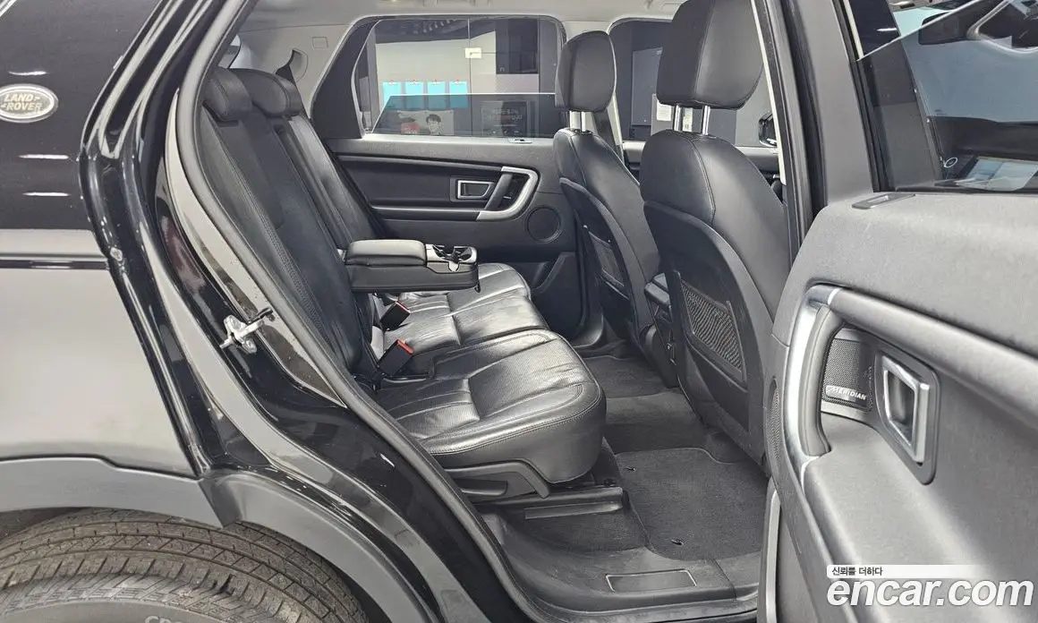 Land Rover Discovery Sport 2017 2.0 автомат (гидро), фото 12