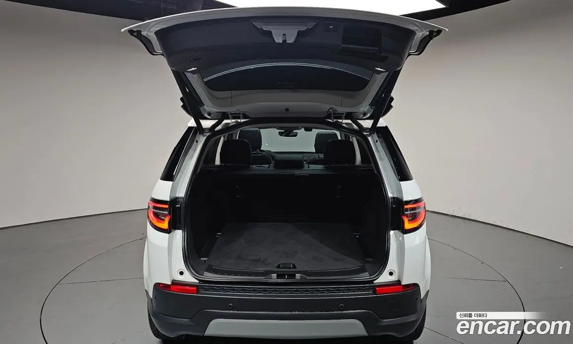 Land Rover Discovery Sport 2023 2.0 автомат (гидро), фото 25