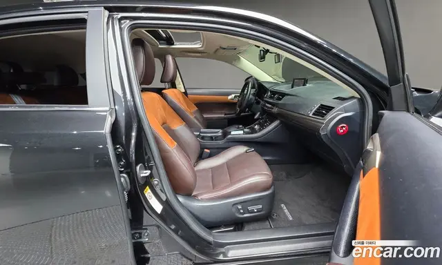 Lexus CT200h 2017 1.8 автомат (гидро), миниатюра 10 Lexus CT200h 2017 1.8 автомат (гидро), миниатюра 10
