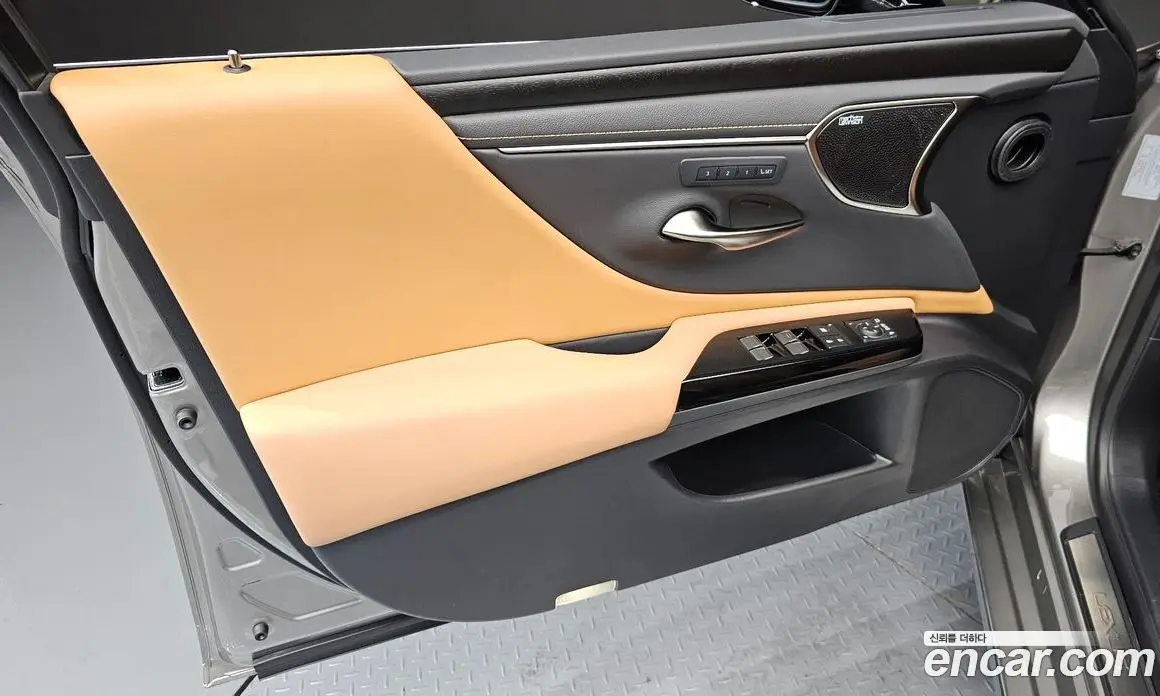 Lexus ES 2025 2.5 автомат (гидро), фото 14 Lexus ES 2025 2.5 автомат (гидро), фото 14