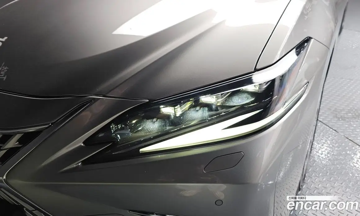Lexus ES 2025 2.5 автомат (гидро), фото 8 Lexus ES 2025 2.5 автомат (гидро), фото 8