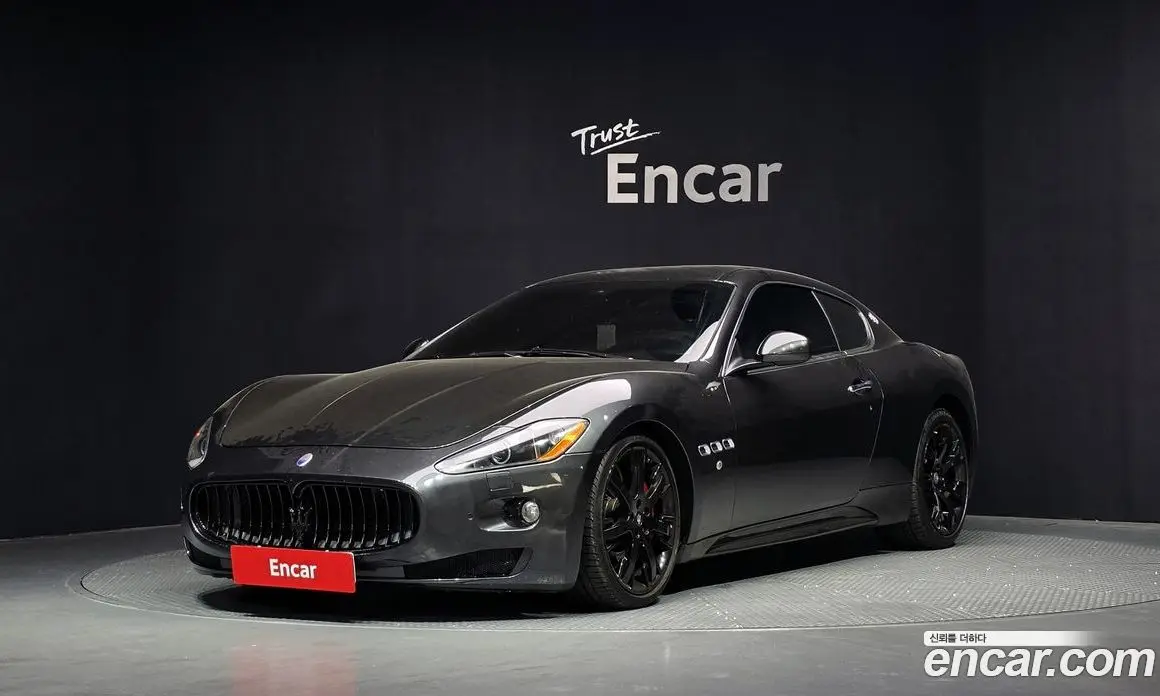 Maserati GranTurismo 2009 4.7 автомат (гидро), фото 1 Maserati GranTurismo 2009 4.7 автомат (гидро), фото 1