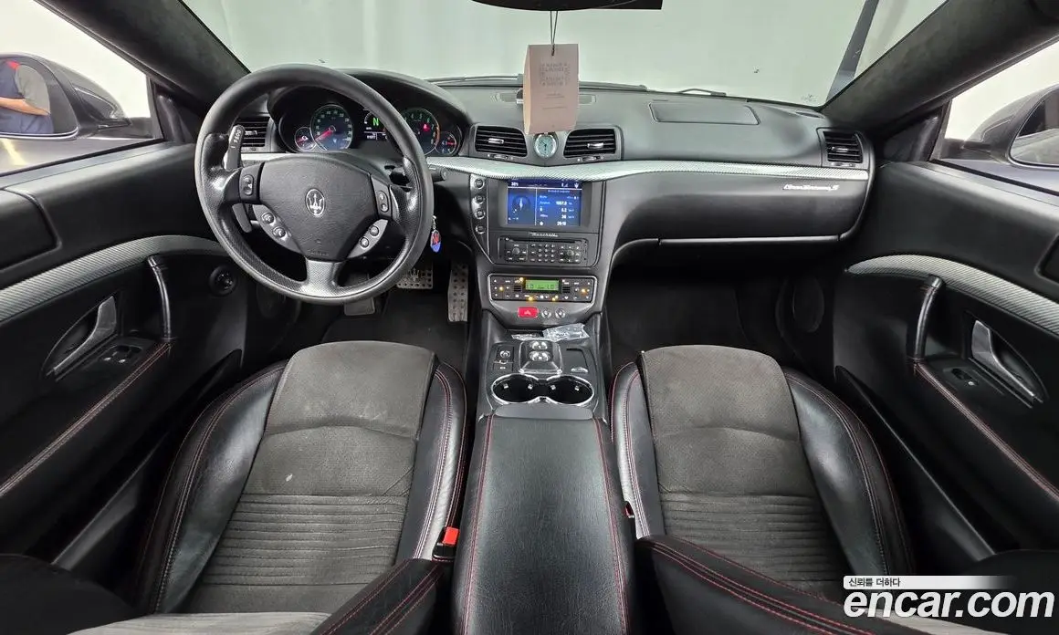 Maserati GranTurismo 2009 4.7 автомат (гидро), фото 7 Maserati GranTurismo 2009 4.7 автомат (гидро), фото 7