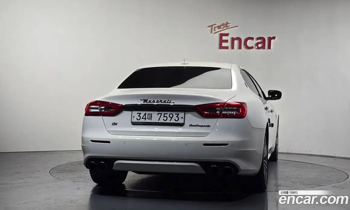 Maserati Quattroporte 2017 3.0 автомат (гидро), фото 4 Maserati Quattroporte 2017 3.0 автомат (гидро), фото 4