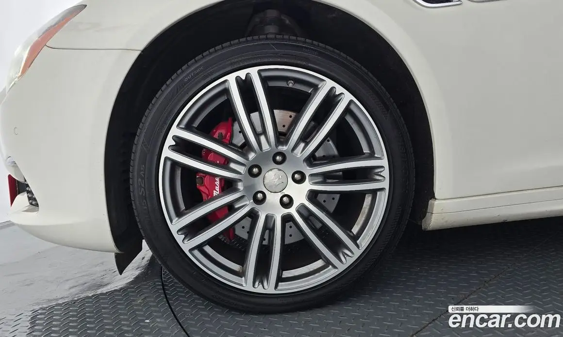 Maserati Quattroporte 2017 3.0 автомат (гидро), фото 5 Maserati Quattroporte 2017 3.0 автомат (гидро), фото 5