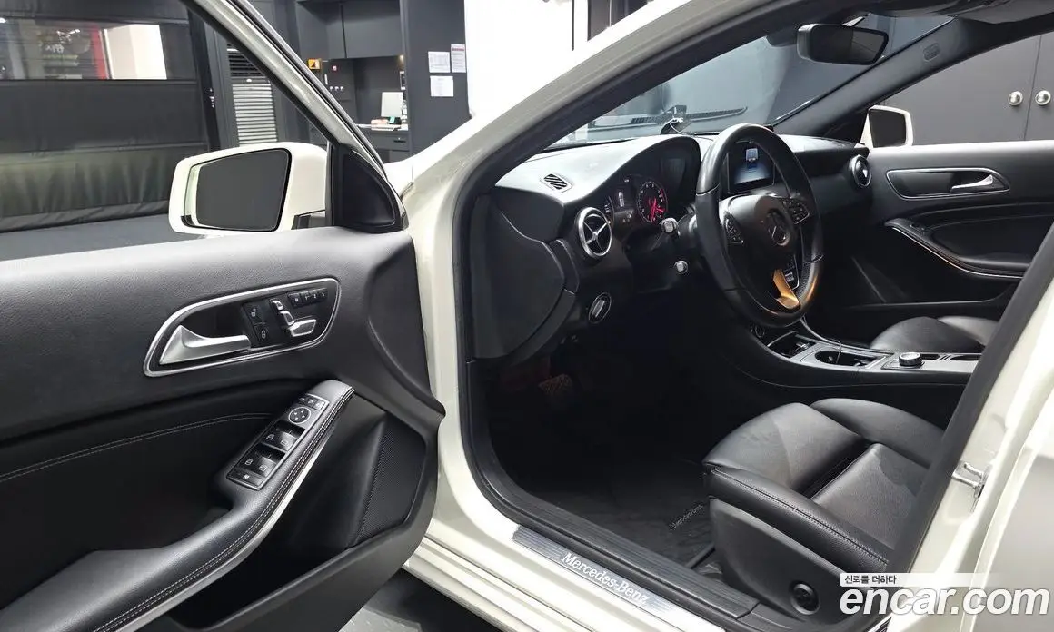 Mercedes-Benz A-Class 2018 1.6 автомат (гидро), фото 13