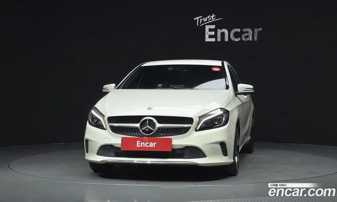 Mercedes-Benz A-Class 2018 1.6 автомат (гидро), фото 3